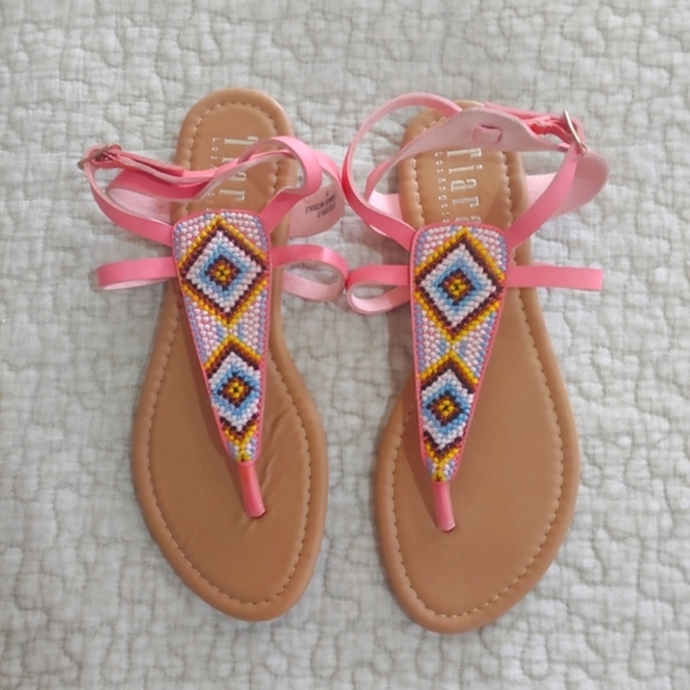Tiara Los Angeles Sandals, Women's Size 8, Coral